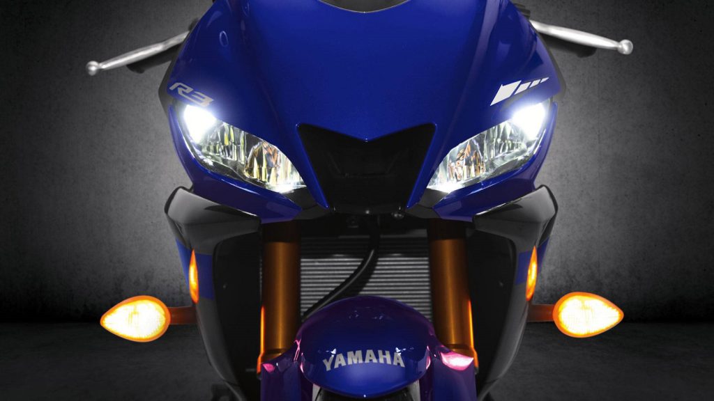 Yamaha R3 2019 lên bộ kit đường đua giá đội thêm 2783 triệu