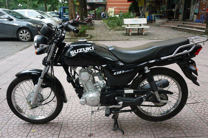 Thông số kỹ thuật và bảng giá xe máy Suzuki  Trường THPT Phạm Hồng Thái